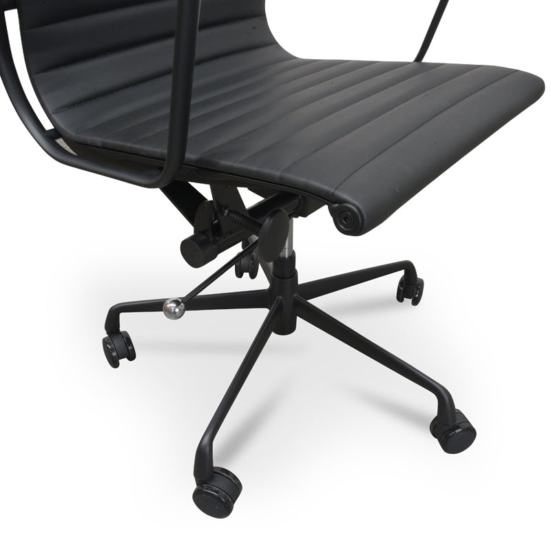 PU Leather Office Chair - Full Black - View 10