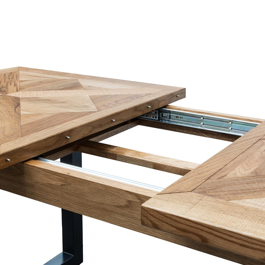 4-6 Seater Extendable Dining table - European Oak - View 9