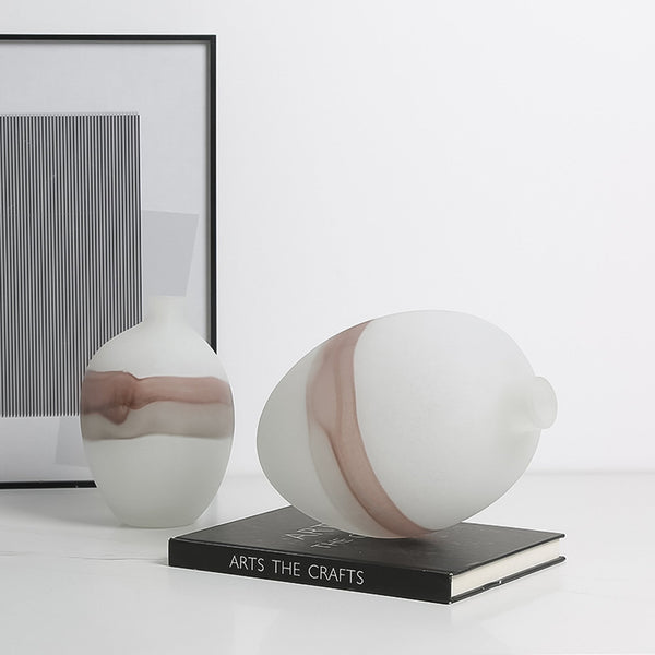 Flowing Vase B | White | Myka Home